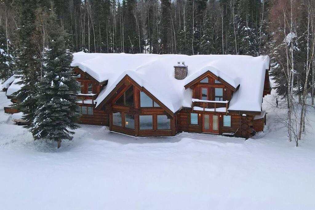 Lakefront Luxury Log Home With Spa & Aurora Views North Pole Eksteriør bilde